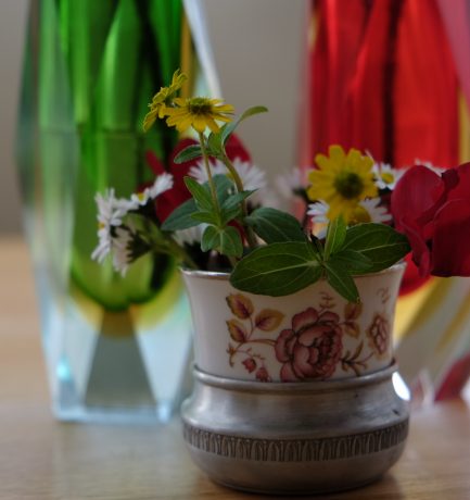 Erster Advent: Plätzchen und Sommerblumen